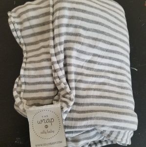 Solly baby wrap gray strip
